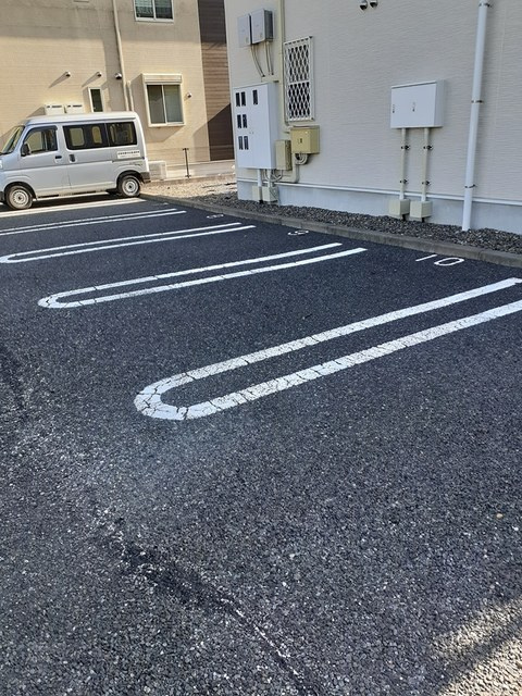 ジュネス　ド　アーサの駐車場