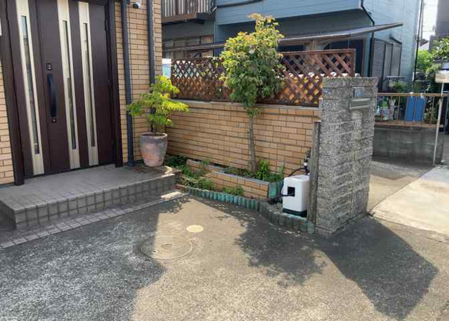 【庭】 | 庭があることでガーデニングや家庭菜園はもちろん、こどもの遊び場やペットを放して遊ぶことができます。また、家の周囲に余裕があるということです。隣地との間があれば、十分な日当たりと、風通しが確保できます。