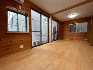 【洋室】 | 茅ヶ崎市美住町 中古戸建て | 1階主寝室 10.6帖