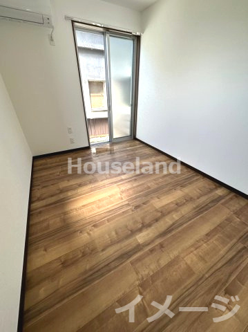 TJ本脇A棟の居間・リビング