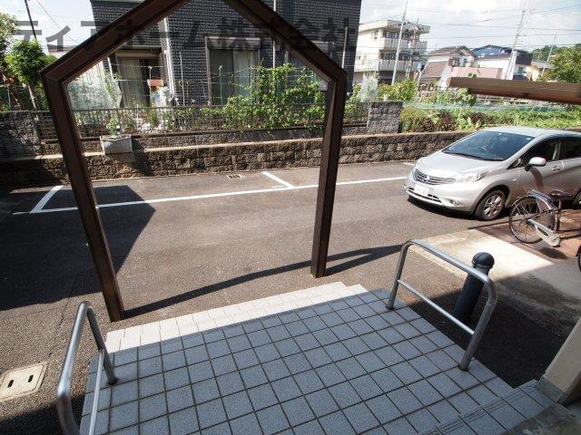 グレイス神宮西口のエントランス