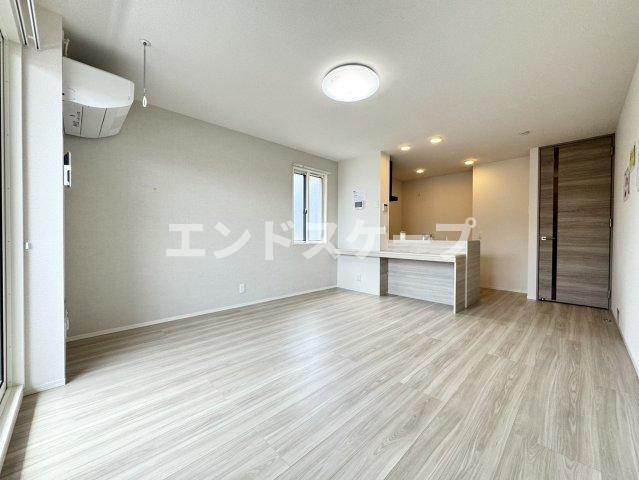 カルデアの居間・リビング|高崎、前橋、伊勢崎エリアのお部屋探しはエンドスケープまで！お客様の理想お聞かせ下さい♪