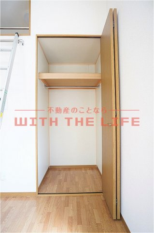 グランベール櫛原【キャッシュバック対象物件】の収納|こまごまとしたものを収納できそうですね