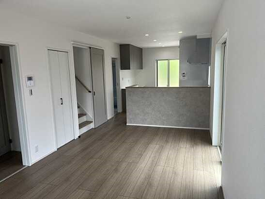 【居間・リビング】