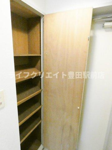 ソフィアステージ豊田の玄関