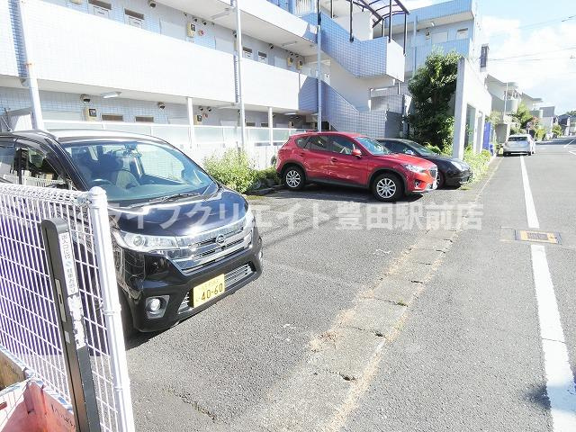 ソフィアステージ豊田の駐車場