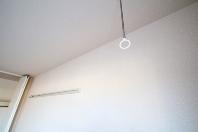 【設備】 | リェスソーンチェB | 外物干し器⇔雨の日も安心