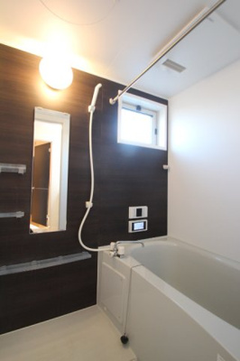【浴室】 | リェスソーンチェB | 浴室乾燥機・追い焚き付き・一坪バス