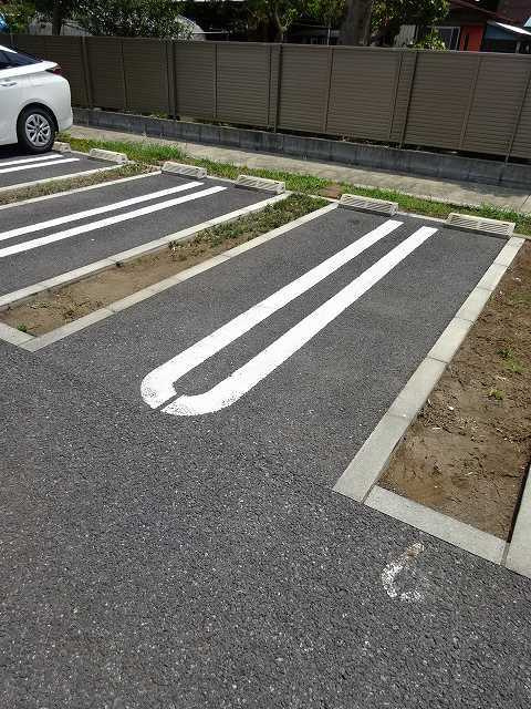 ジュネス新木の駐車場|駐車場