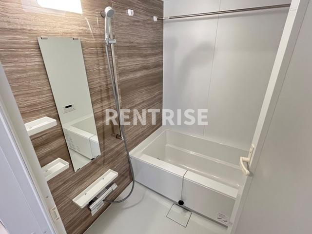 ワイド・スリーリングの浴室|バス