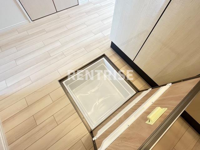 ワイド・スリーリングの収納|収納