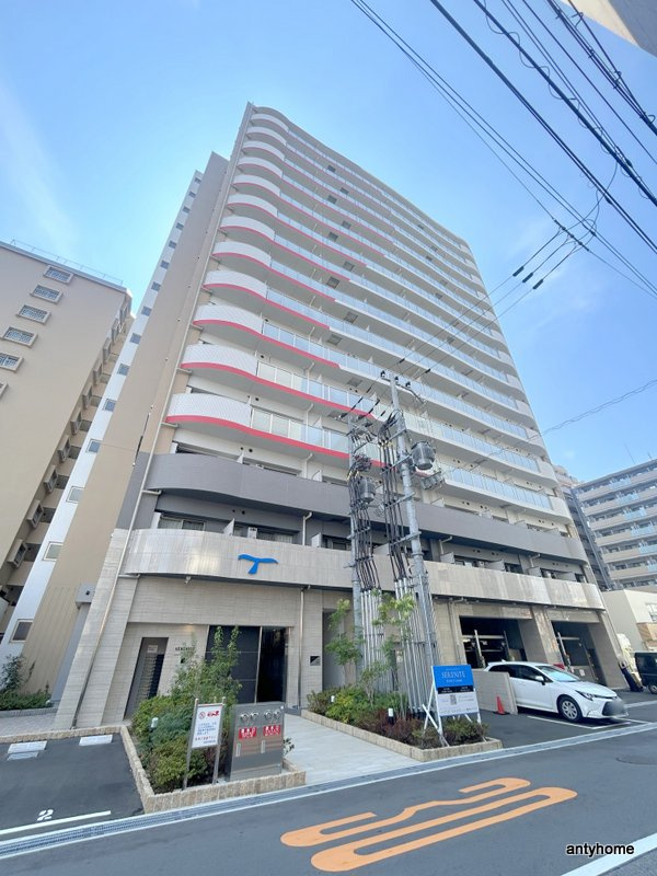 セレニテ江坂グランデ　仲介手数料無料の外観