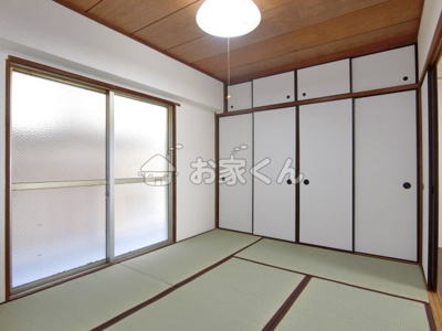【和室】 | ロイヤルハイツ | (写真は別のお部屋の写真になります)