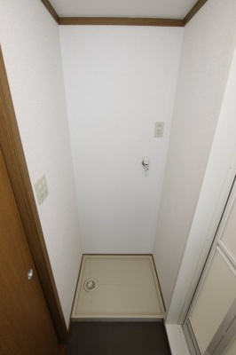 【設備】 | プリムローズA | 室内洗濯機置場