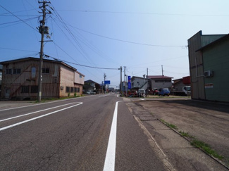 【前面道路含む現地写真】