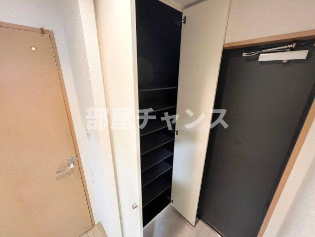 ラ・ルーシュ泉の収納