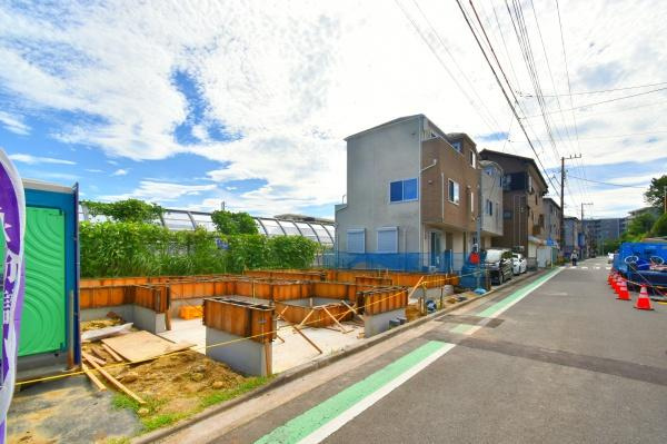 横浜市保土ケ谷区新桜ケ丘２丁目の新築一戸建の外観|陽当りの良さが伝わります！
是非、現地にてご確認下さい。
