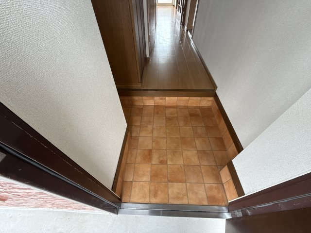 オレンジハイツの玄関