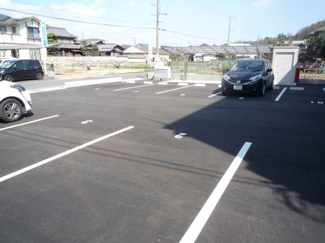 【駐車場】 | Garden Hills | カースペースがあります