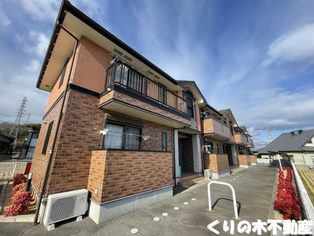 【外観】 | ラ　シャンテ | 落ち着いた雰囲気の外観です