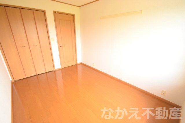 【寝室】 | 落ち着いて過ごせるお部屋なので、寝室にいかがでしょうか
