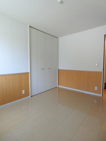 ルミエールＴの洋室