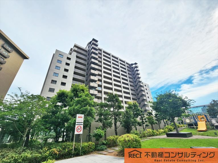 摩耶シーサイドプレイスウエスト3番館の外観