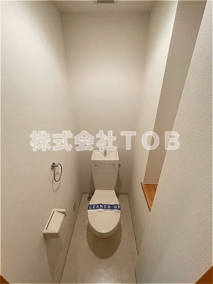 【トイレ】 | ドゥ・ベルジュール | ※別号室同間取り参考写真