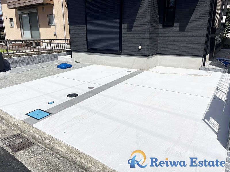 新築戸建　藤沢市遠藤の駐車場