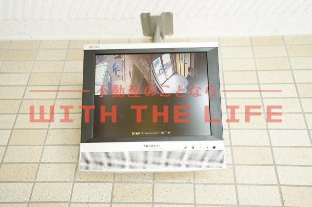 QM壱番館のエントランス|建物の内部です