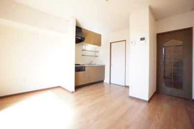 【居間・リビング】 | エーデルハイムF | ※同物件・同タイプの写真です。