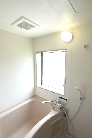 シモダタウンの浴室