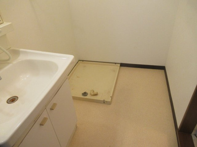 【洗面所】 | ステーブル八番（鴻池新田賃貸） | スペースが確保できる洗面所です