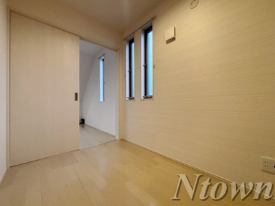 【その他】 | grandtic　Etincelle | ゆったりした洋室です