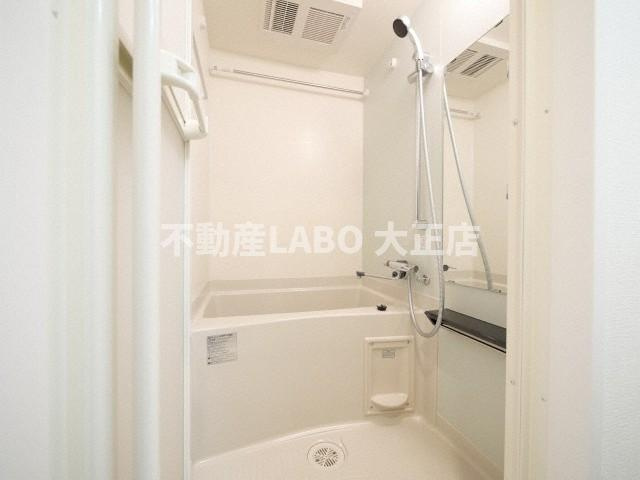 ラヴィータ難波元町の浴室