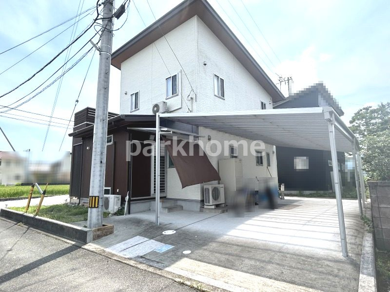 土佐市高岡町乙　中古住宅の外観