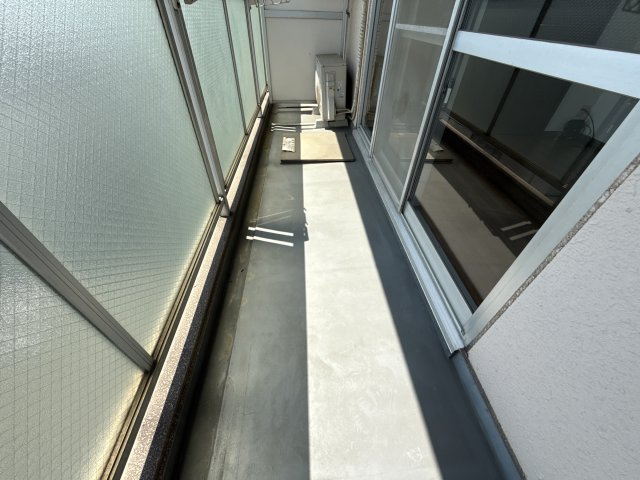 ファーストイン夢前川駅前のバルコニー