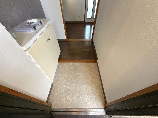 ファーストイン夢前川駅前の玄関