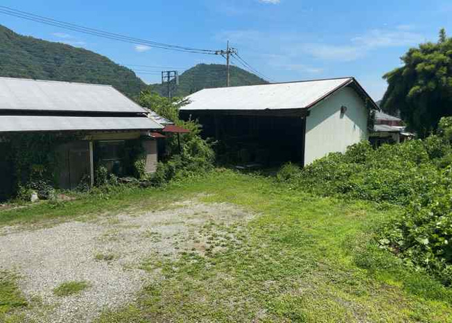 【外観】 | 土地の面積＝住宅面積ではありません。建ぺい率の問題などで、土地のある場所によって住宅を建てられる面積は限られています。高さもしかり、「土地」という言葉の中には、建築条件も含まれると考えておきましょう。