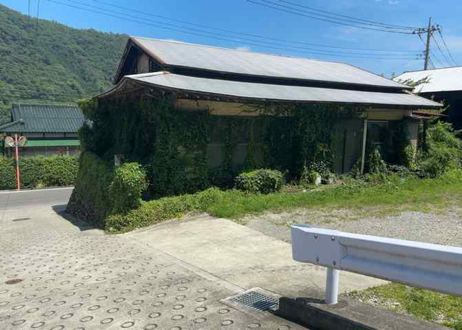 【外観】 | 販売されている全ての土地が、宅地用の土地であるとは限りません。都市計画法に基づき、基本的に住宅を建てることができるのは土地計画区であることに加え、市街化区域として定められている地域のみとなっています。