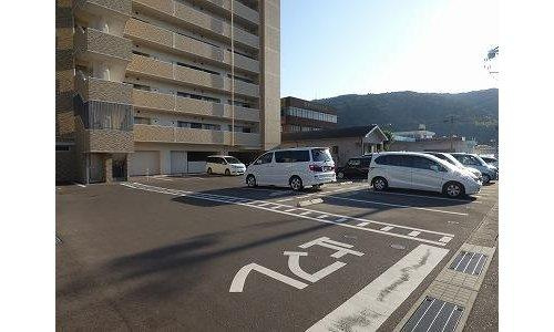 アルファスマート川内IIのその他共用部分|駐車場の様子です。