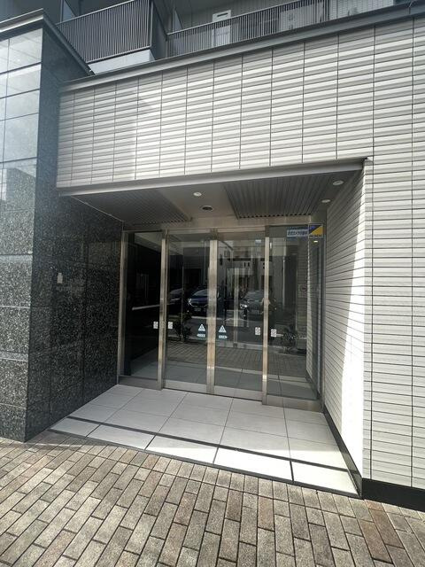 デュオ北千住のエントランス