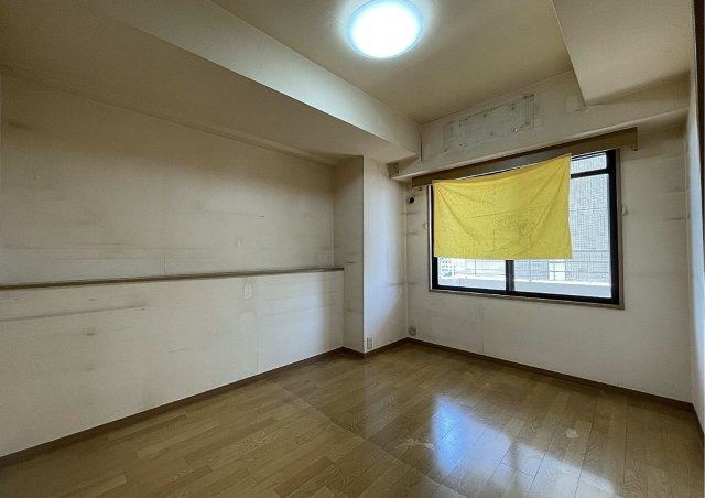 スカイパレス真砂の洋室