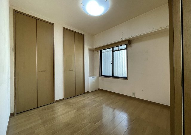 スカイパレス真砂の洋室