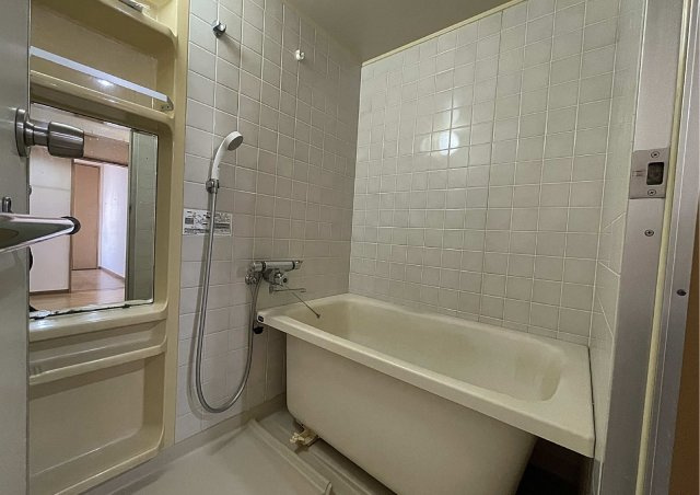 スカイパレス真砂の浴室