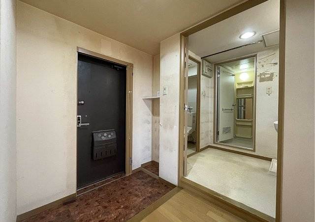 スカイパレス真砂の玄関