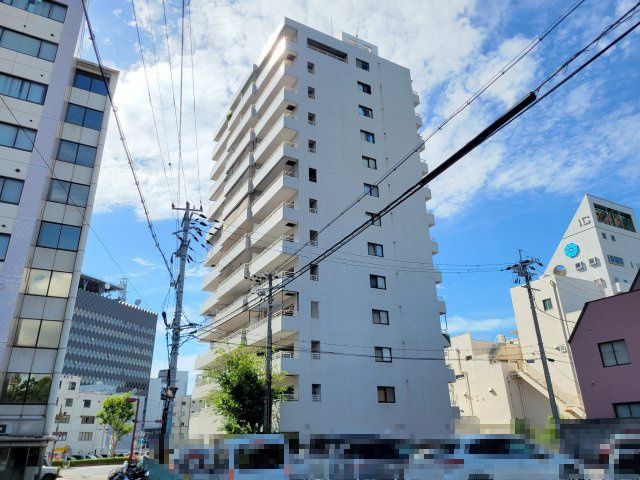 スカイパレス真砂の外観