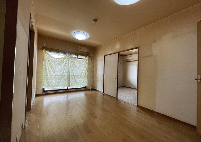 スカイパレス真砂の居間・リビング