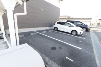 【駐車場】