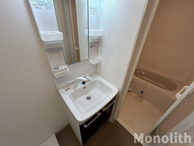 ジーメゾン泉大津エヴァースの洗面所